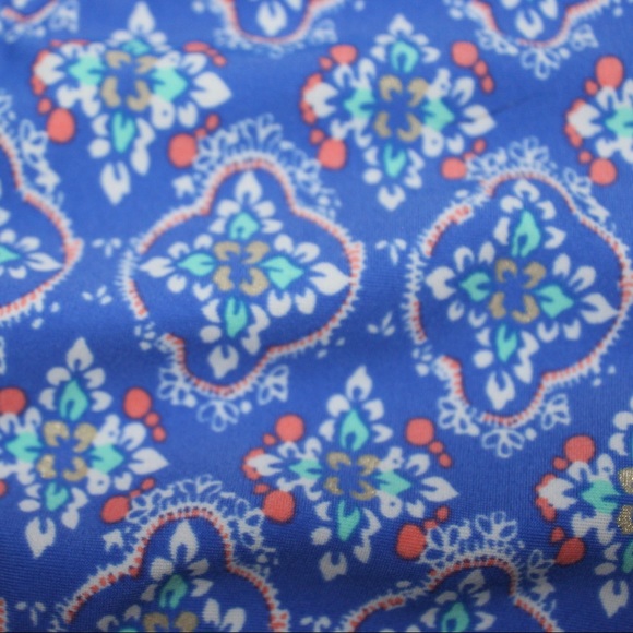 Halter Criss Cross Bathing Suit Top - Picture 3 of 5